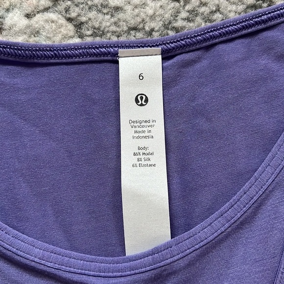 Lululemon Shoulder Cut Out Yoga Tank - Picture 3 of 6